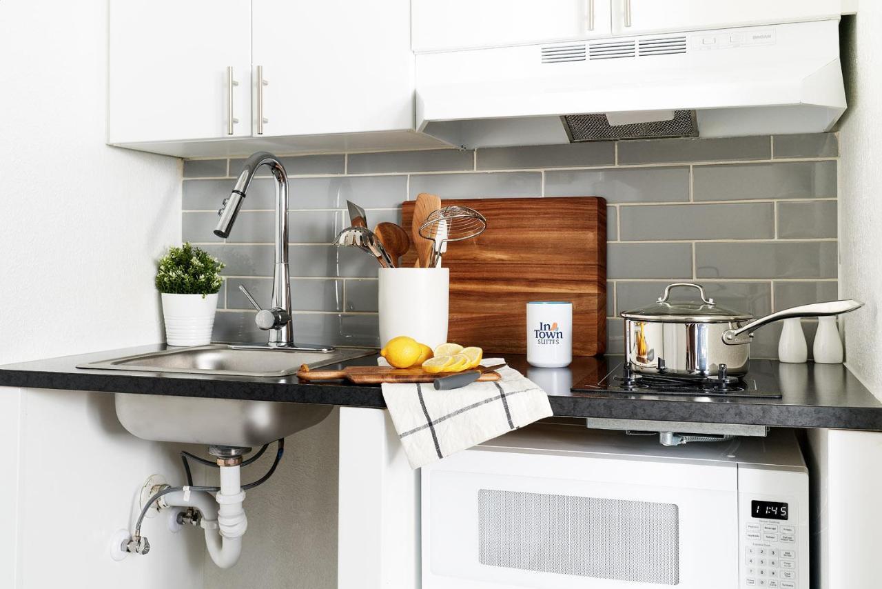 Intown Suites Extended Stay Louisville Ky - Airport エクステリア 写真